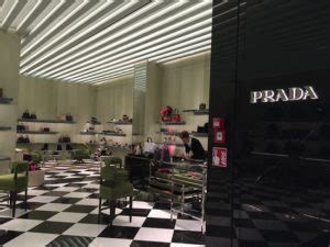 prada fco airport|Shops and stores in Rome Airport.